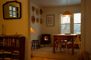 Cozy/sunny village house- walking distance to town - Image 2