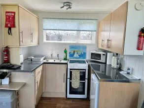 2 Bedroom Chalet, Broadside Chalet Park - Image 5