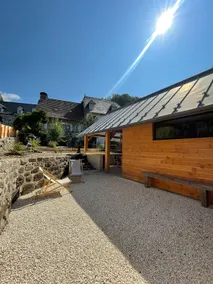House with covered terrace & petanque court - Image 5