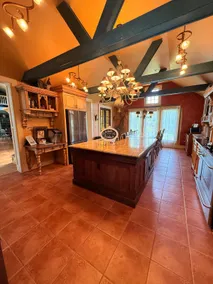 Blueberry Farmhouse w/Game Room & Hot tub - Image 5