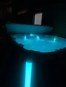 LOZ, Hot tub, Golf, fun, Margaritaville/Redhead - Image 3