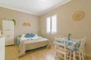 [SEA UNDERNEATH THE HOUSE] Two-room apartment on the public beach - Image 2