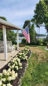 Updated Historic Cottage, Private Waterfront, 5BR - Image 2