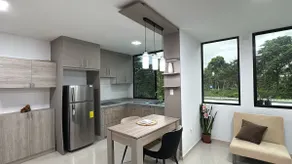 First-floor luxury apartment - Image 5
