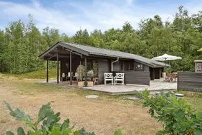 Simple life in traditional home by Lyngså Beach - Image 2