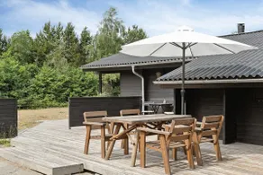 Simple life in traditional home by Lyngså Beach - Image 4