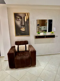 Cozy studio with modern style - Image 3