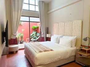 RnR Hideaway Backyard Retreat (China town) - Image 2