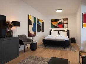 Studio IV - Artistic Loft w/Free Parking, Central - Image 4