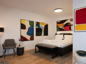 Studio IV - Artistic Loft w/Free Parking, Central - Image 3