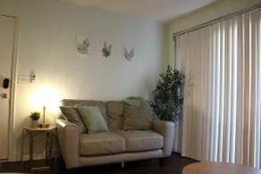Modern 2BR Condo with pool - kid and pet friendly - Image 5