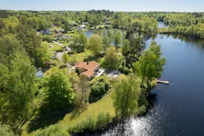 House with Waterfront, Bridge & Nature - Image 5