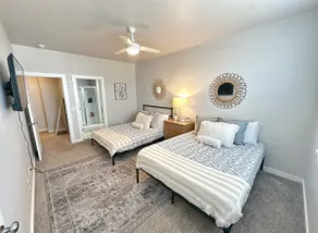 Furnished 2BR Townhome Near Downtown Edmond - Image 5