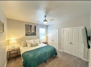 Furnished 2BR Townhome Near Downtown Edmond - Image 3