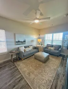 Furnished 2BR Townhome Near Downtown Edmond - Image 4