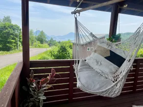 Lakeview hammock &BBQ balcony Up to 6 Guests - Image 3