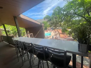 Sedona Poolside Penthouse W/Theater & Big 10’ Bed - Image 4