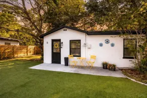 NEW Beach Cozy Bungalow 2B/1B/7Mins-beach&downtown - Image 5