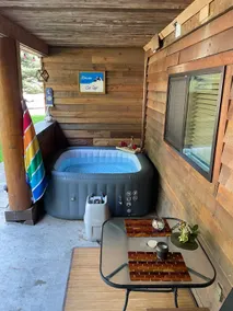 Knotty by Nature Basement Suite - Image 3