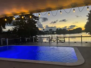 Lakefront Pool Home 10 Minutes to HardRock Stadium - Image 3