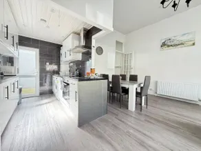 Spacious 2BR Home by Portobello Beach - Image 2