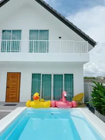 Ku House Pool Villa Hatyai - Image 3