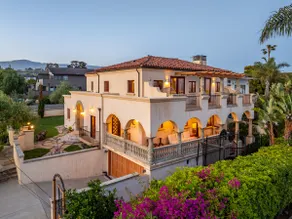 Italian Ocean-View Estate | Sauna + Hot Tub - Image 5