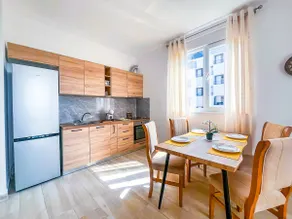 Cozy Lagoon Apartment - Image 2
