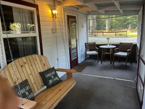 Pine Cabin on Glen Lake - Image 5