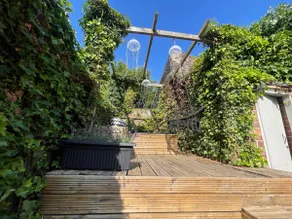 Quirky little end of terrace - Image 3