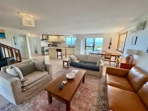 Peppy Beach House - Image 2