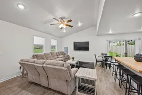 Modern Ranch Getaway | 2 Kings | 1 Queen | 2 Bath - Image 3