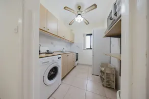 Seafront Apartment with Stunning Views of Għadira - Image 4
