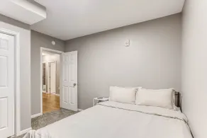 Modern Newly Renovated 3BD/3BA Condo in Uptown - Image 5