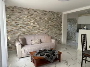 House - Image 3