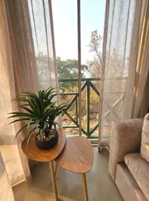 The Outpost Airbnb Views Netflix Restaurant Luxury - Image 4