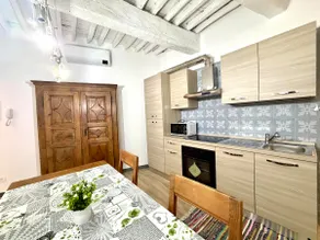 Studio apartment in the historic center - Image 5