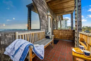 3965 Marine Gardens - Oceanfront with Bay Views - Image 2