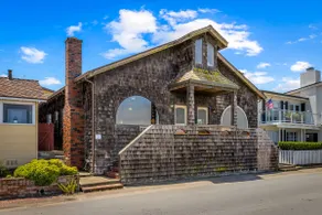 3965 Marine Gardens - Oceanfront with Bay Views - Image 4