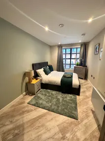 Chic One-Bedroom + Home Office - Image 4