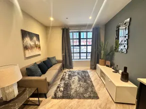 Chic One-Bedroom + Home Office - Image 3