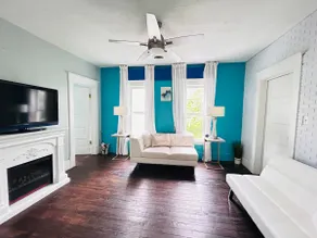 1BR/1BA Just 5 Minutes to Downtown - Image 5