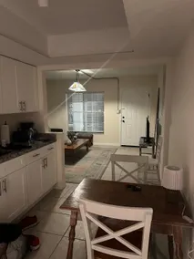 Island Apartment - Image 5