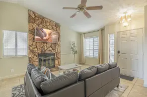 Desert Oasis- 2 BR | Fenced Yard| Movie Projector - Image 2
