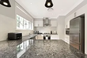 Elmview House in Leura - Image 3