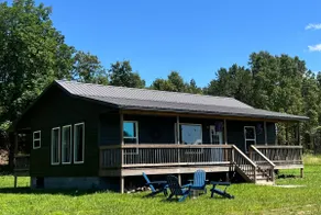 NEW Secluded cabin on 10 acres - Buffalo Pastures - Image 2