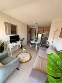 Modern apartment, 2 bedrooms, 1 bathroom, parking included, 1-5 people - Image 5