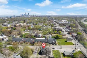 Gordon sq! Newly remodeled 6/2025! Off st parking! - Image 2