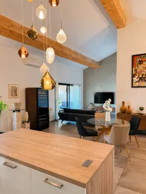 Spacious 110 m², terrace, near the center, 2 parking spaces - Image 2