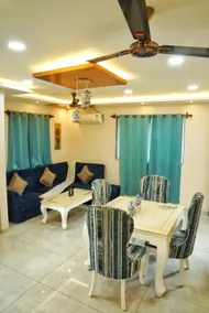 Velvet Vibe 1BHK | Walk to Beach | AC + WiFi - Image 5